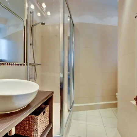 Grand - Brooklyn 2 Bedroom 公寓 *